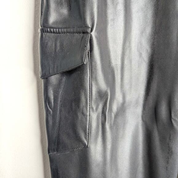 Lovers + Friends Black Vegan Faux Leather Cargo Pants Jogger Utility Size Medium - Picture 7 of 15